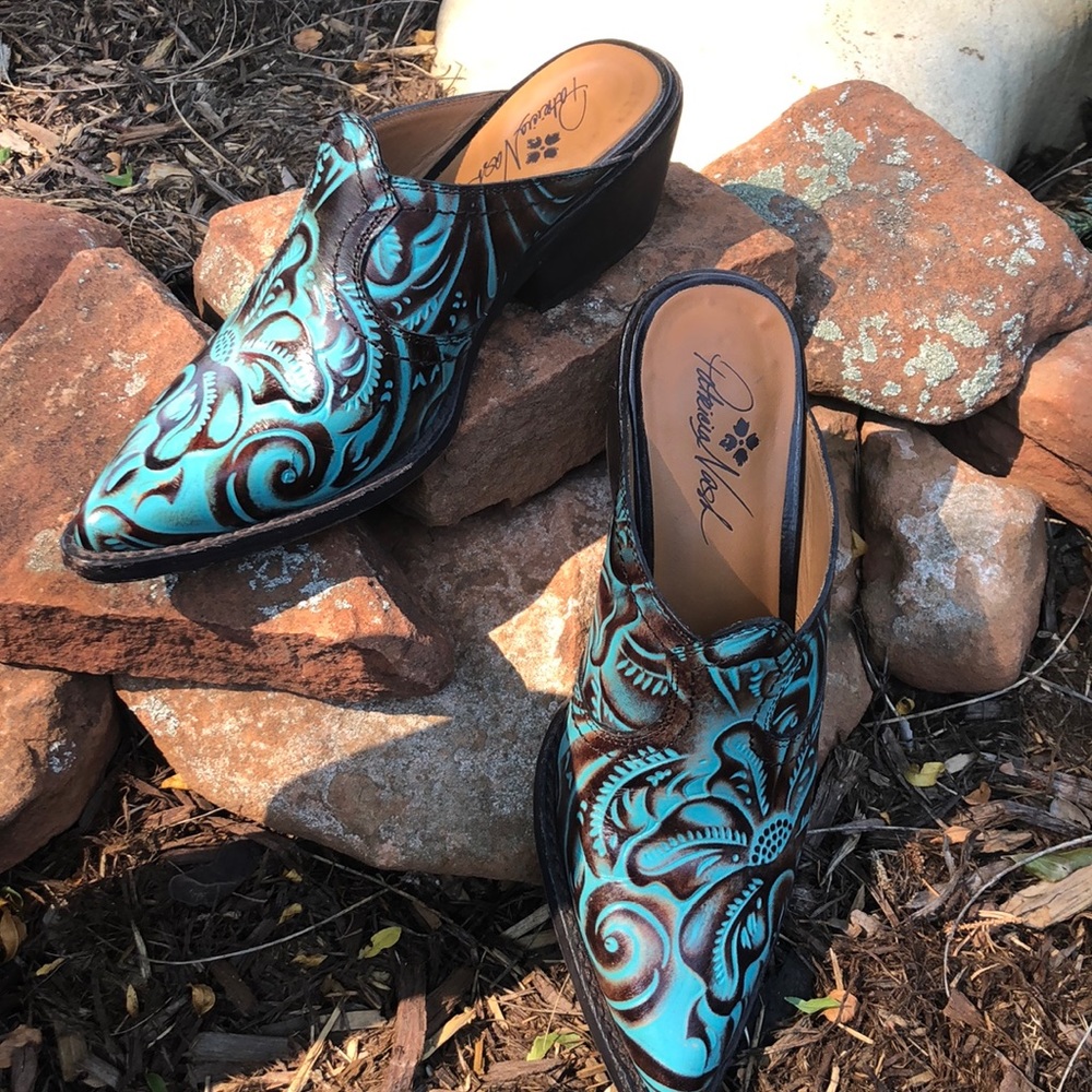 Patricia Nash Mules